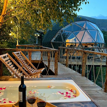 Glamping Emerald Kazbegi Eksteriør bilde