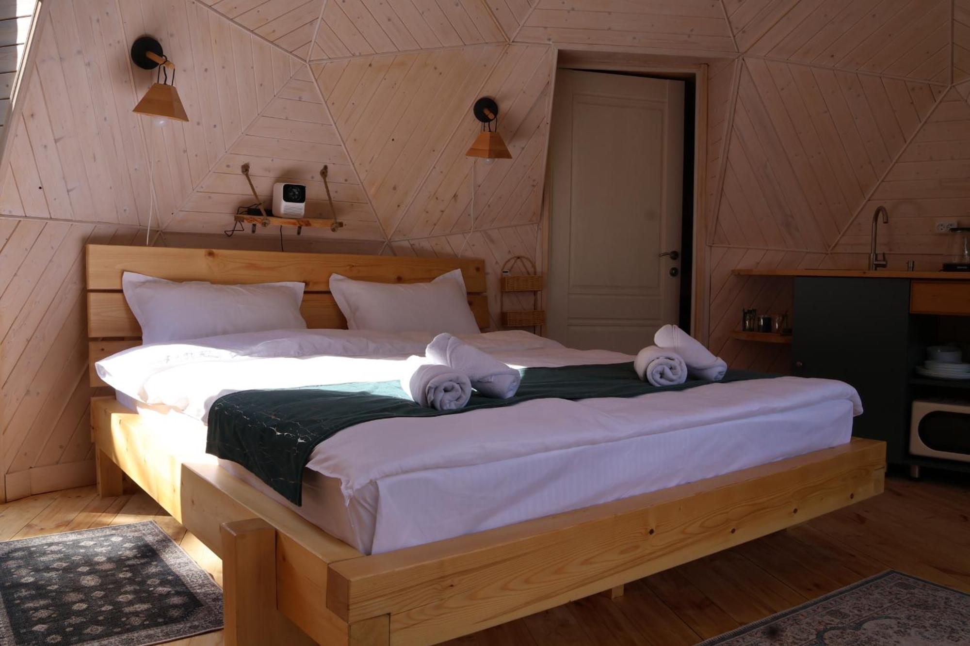 Glamping Emerald Kazbegi Eksteriør bilde